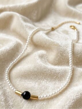 Eloile White Pearl Necklace with Black Accent and Gold Tubes